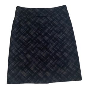 Navy blue and grey plaid pull-on skirt by Margaret M. Size M.